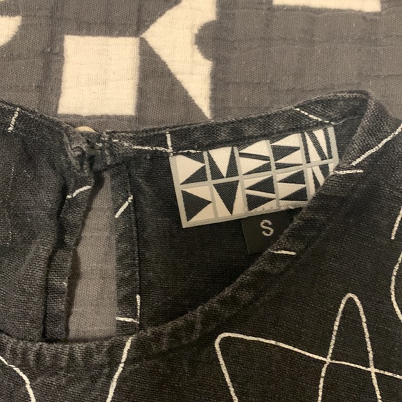 Dusen Dusen Squiggle Tank - Picture 2 of 3